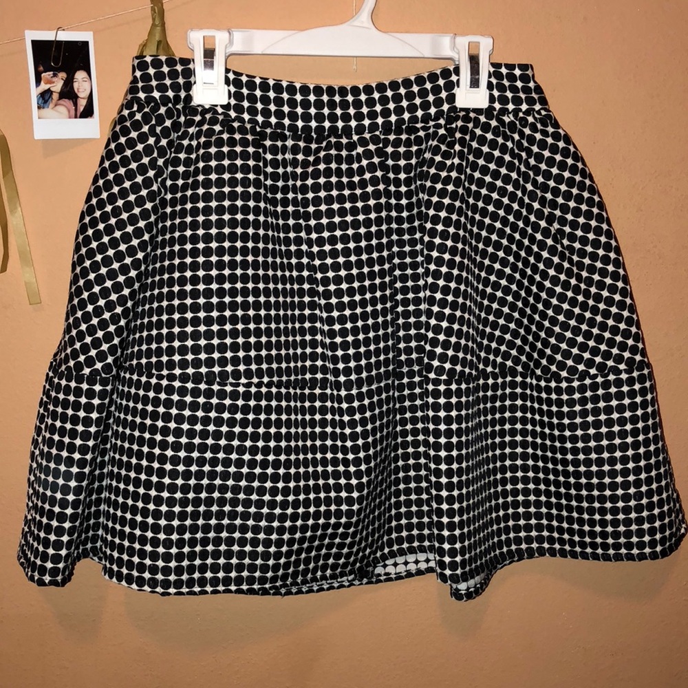 Black and White polka dot skirt in size 4